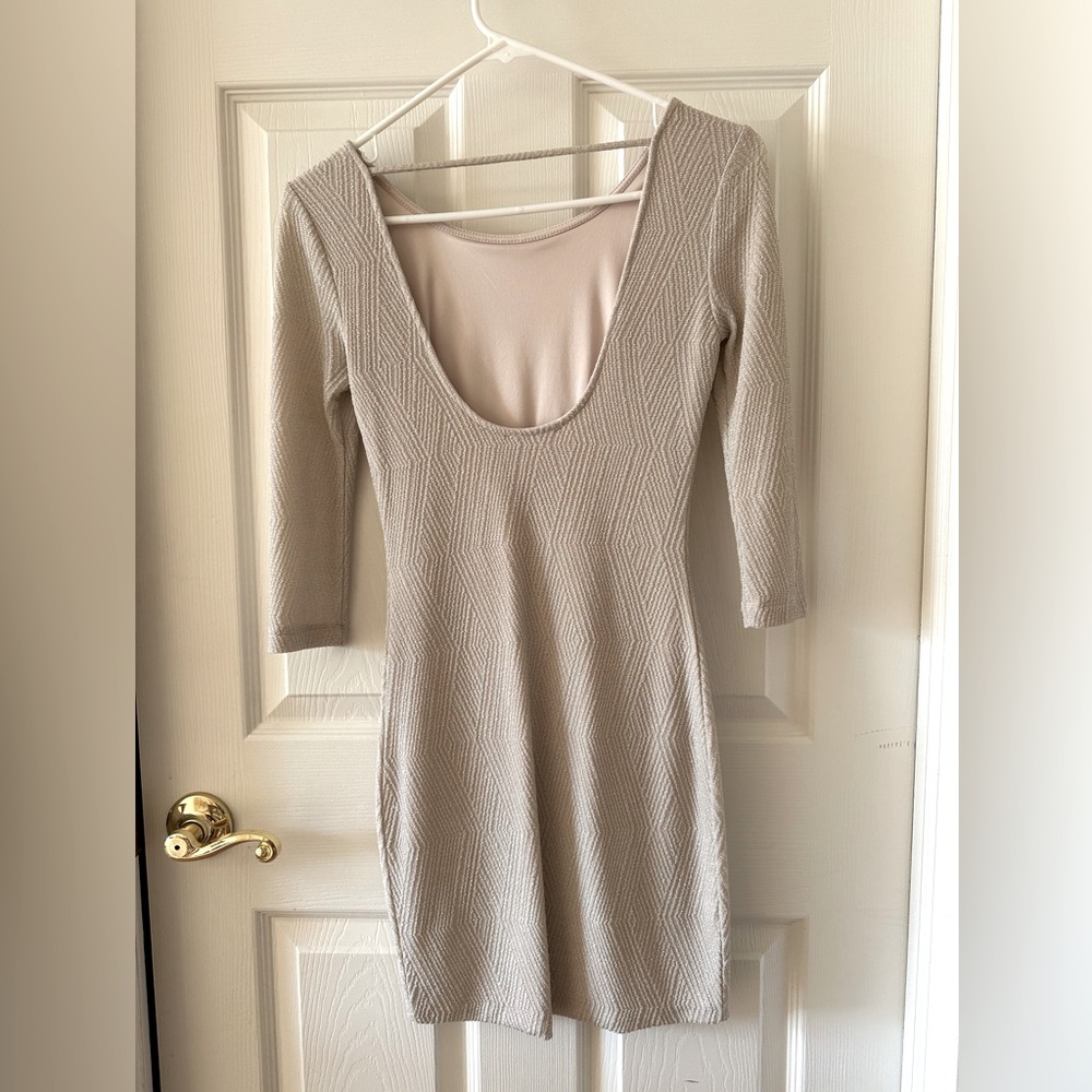 Beige body-con 3/4 sleeve dress, xsm